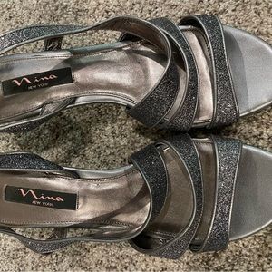 Nina gray silver sparkle dress shoe size 10